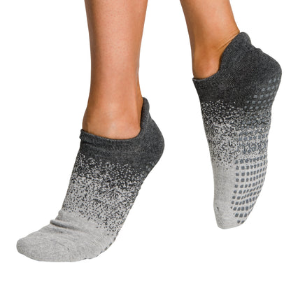 Medias Cerradas Glacial Moraine